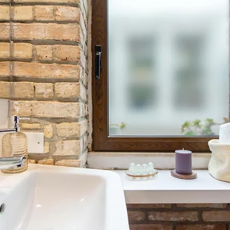 Pensión Maison Garibaldi Cagliari