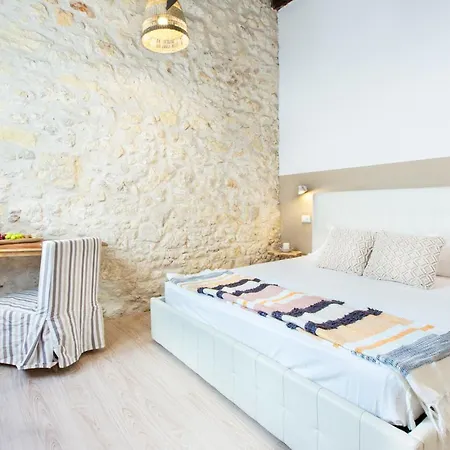 Maison Garibaldi Cagliari