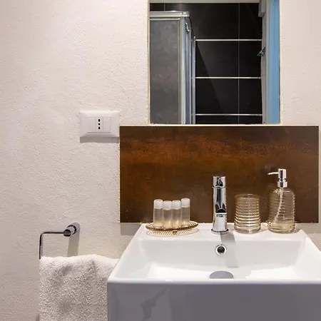 Maison Garibaldi Guest house