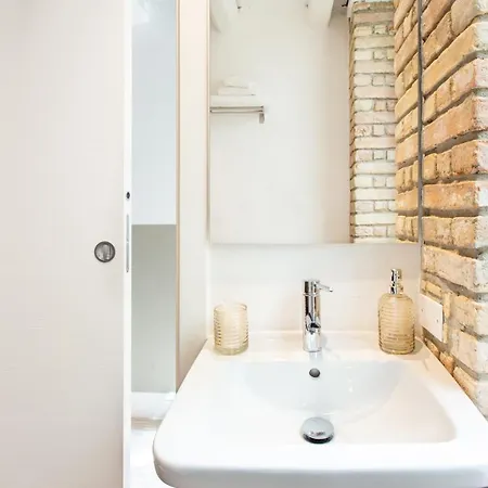 Maison Garibaldi Pensión